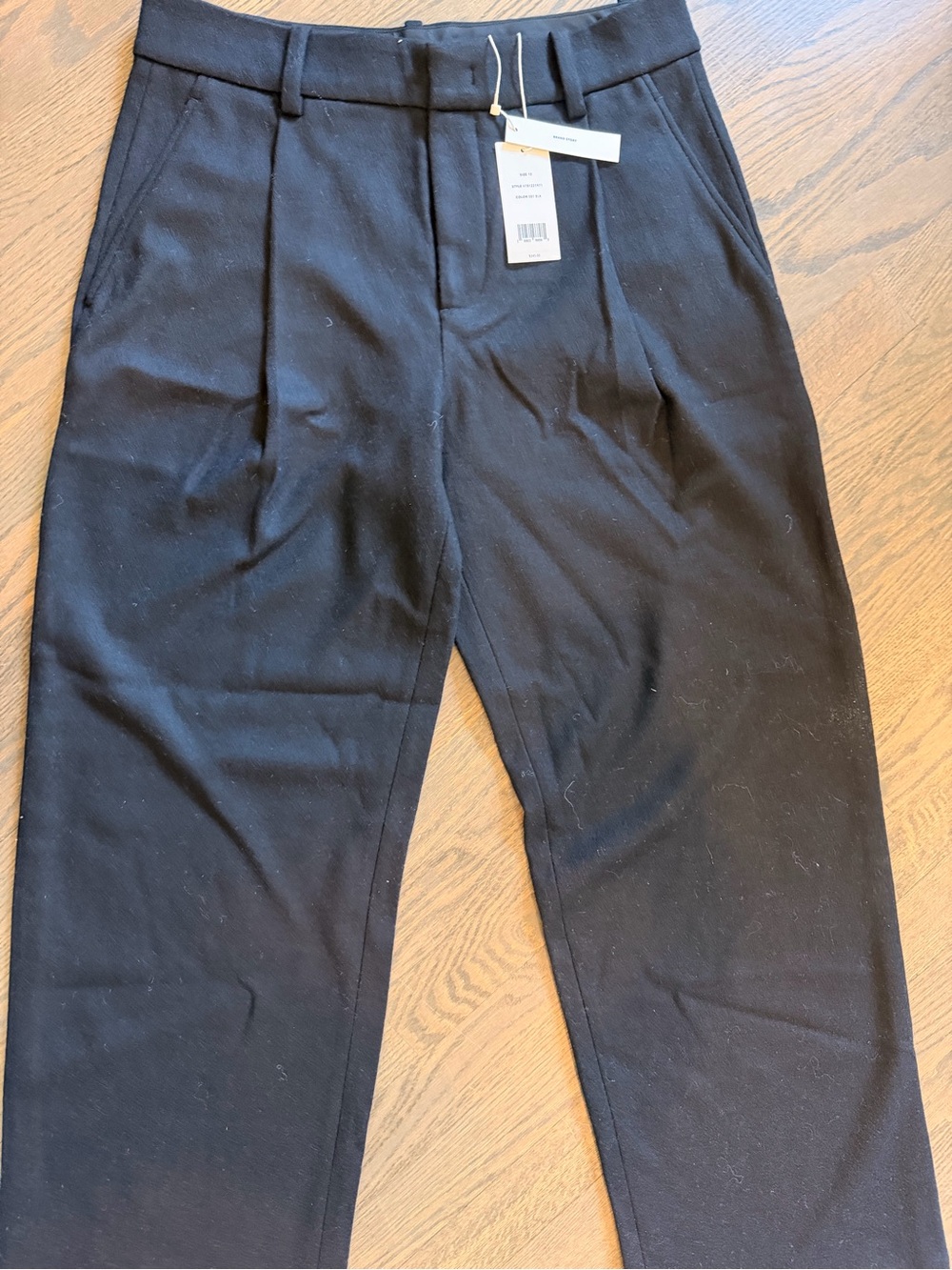 NWT- Vince - Women’s Wool Trousers - Size 10